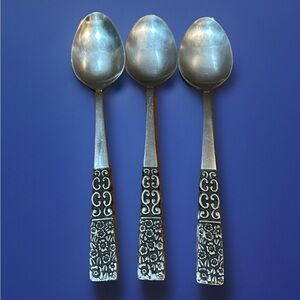 3 Japan Stainless Teaspoons Flatware UNF199 Unknown Pattern 3 Teaspoons